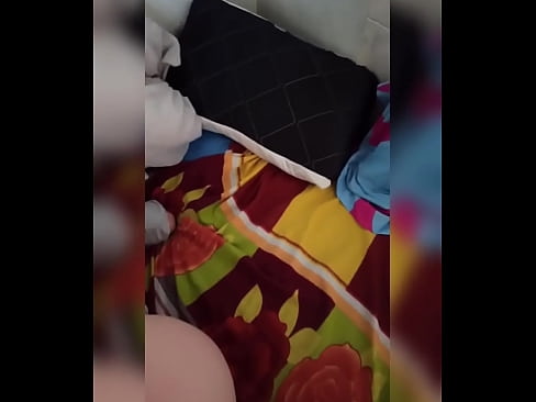 ❤️ Ҳамҳуҷраи ман дар хона танҳо мемонад, зеро шавҳараш ба рухсатӣ меравад ва ман аз фурсат истифода бурда, ӯро сиҳат мекунам ва харашро аз шир пур мекунам ❤ Видео мақъад дар порно tg.robosexshop.ru ❌️